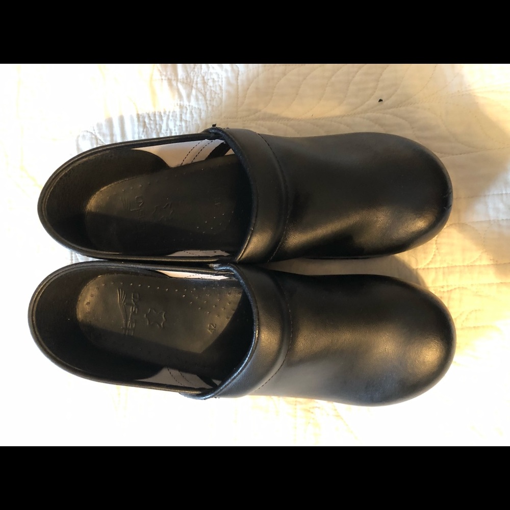 Dansko black size 42